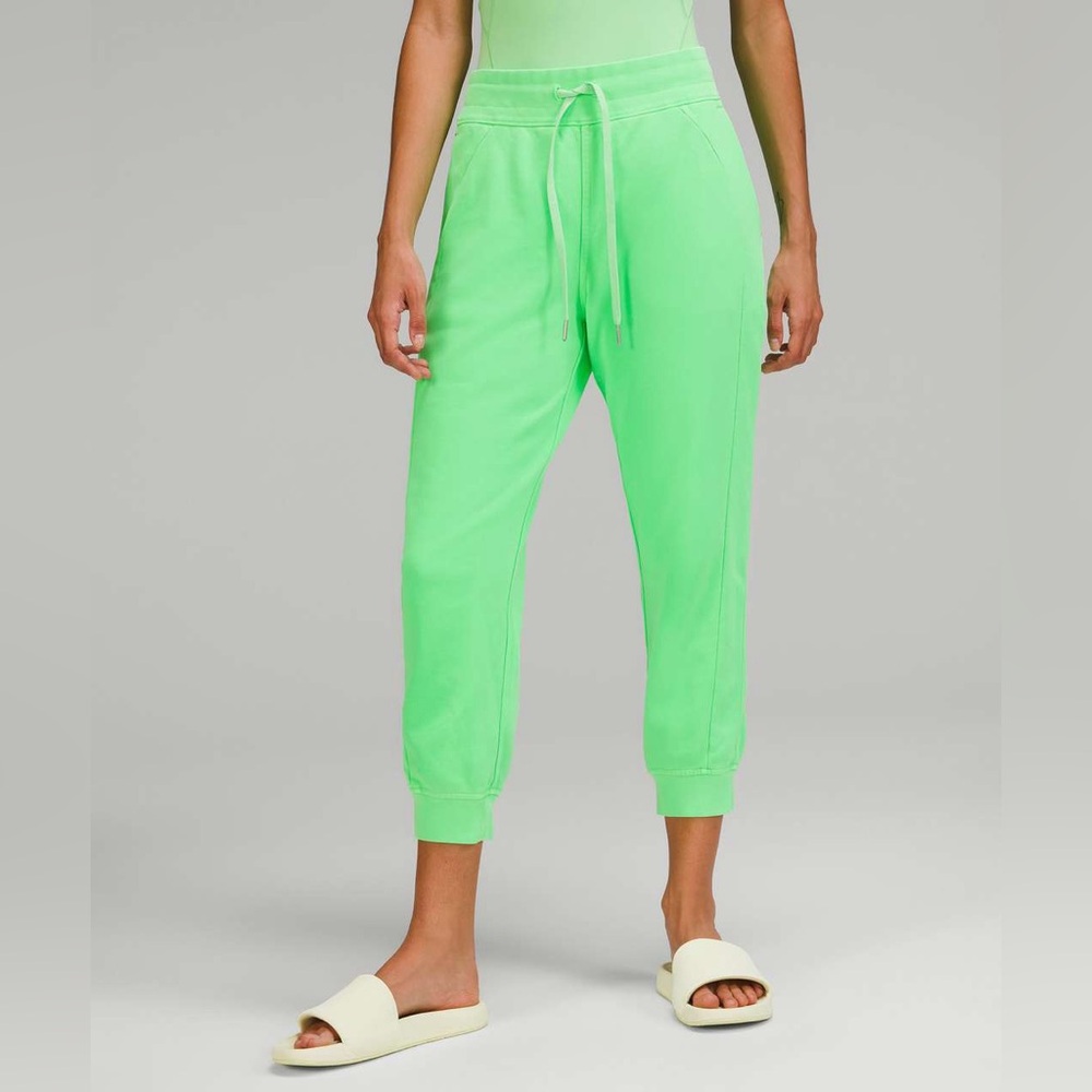 Lululemon RARE Scuba HR Cropped 7/8 Jogger, Neon Scream Green Wash!! Sz 2!!